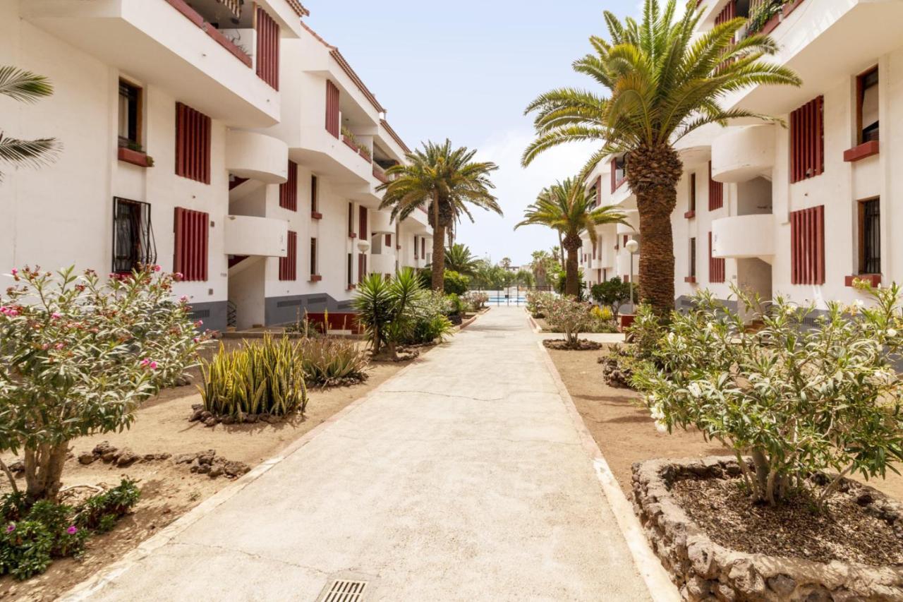Homeforguest New Modern Apartment With Pool Arona  Exteriér fotografie